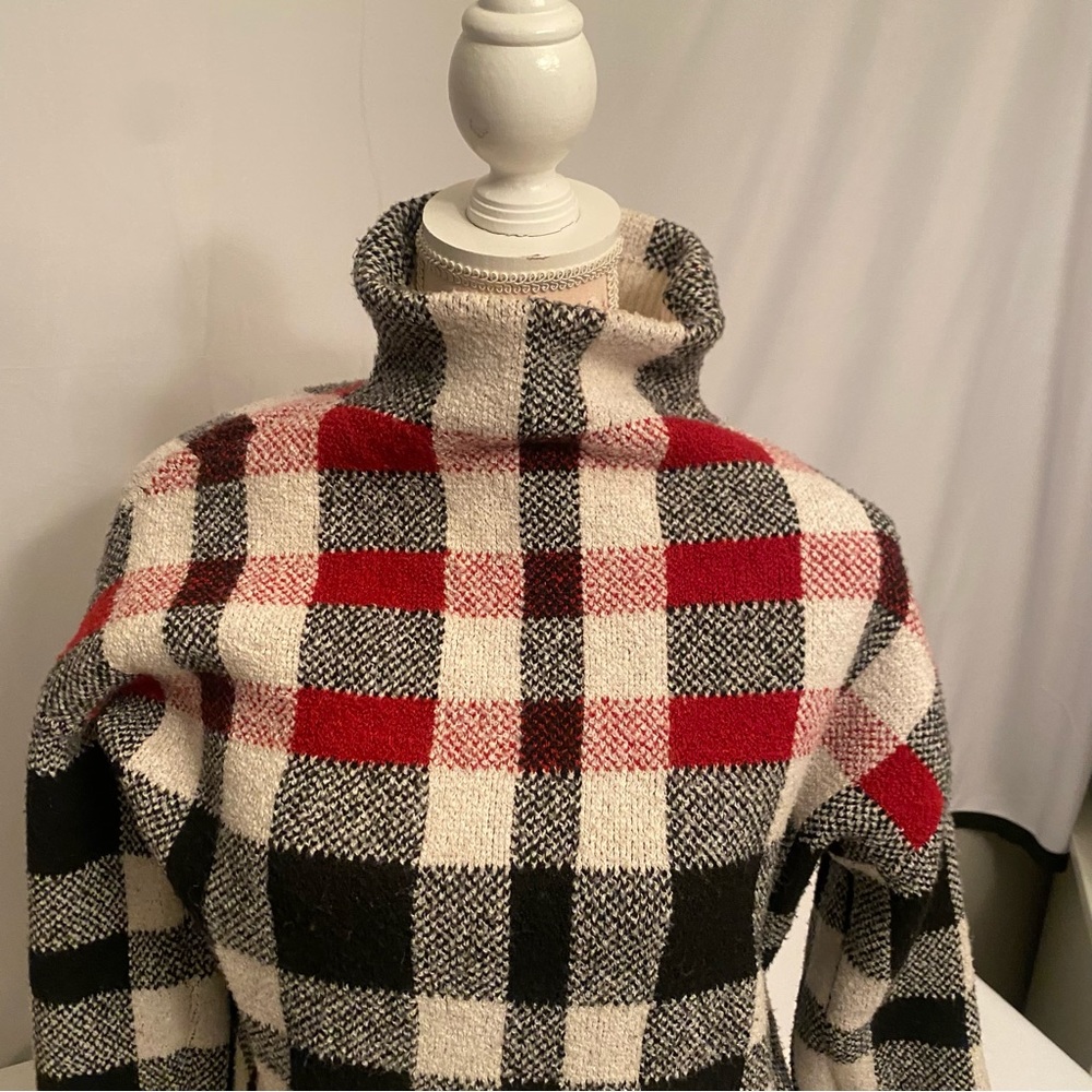 Christian Siriano, New York size medium women’s high neck sweater multicolor